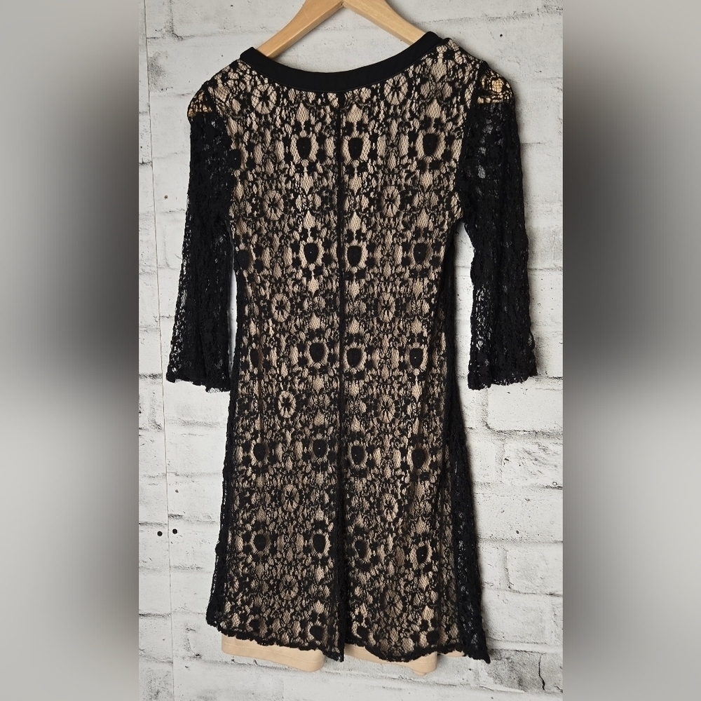 Black Halo Black Lace Nude Lined Cocktail Dress Size Small - Picture 3 of 10